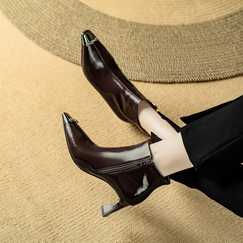 Elanteur Monarch Ankle Footwear