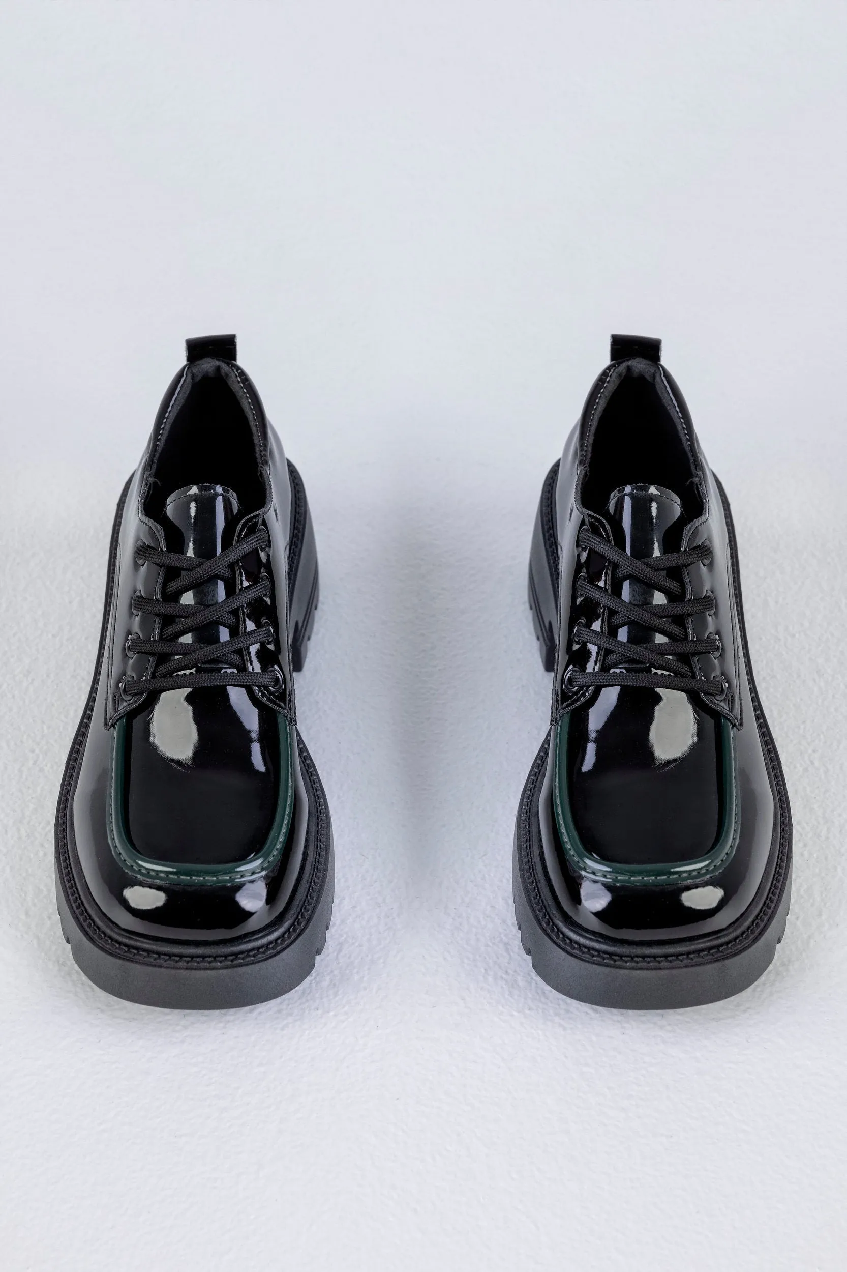Lace-up, chunky sole shoes