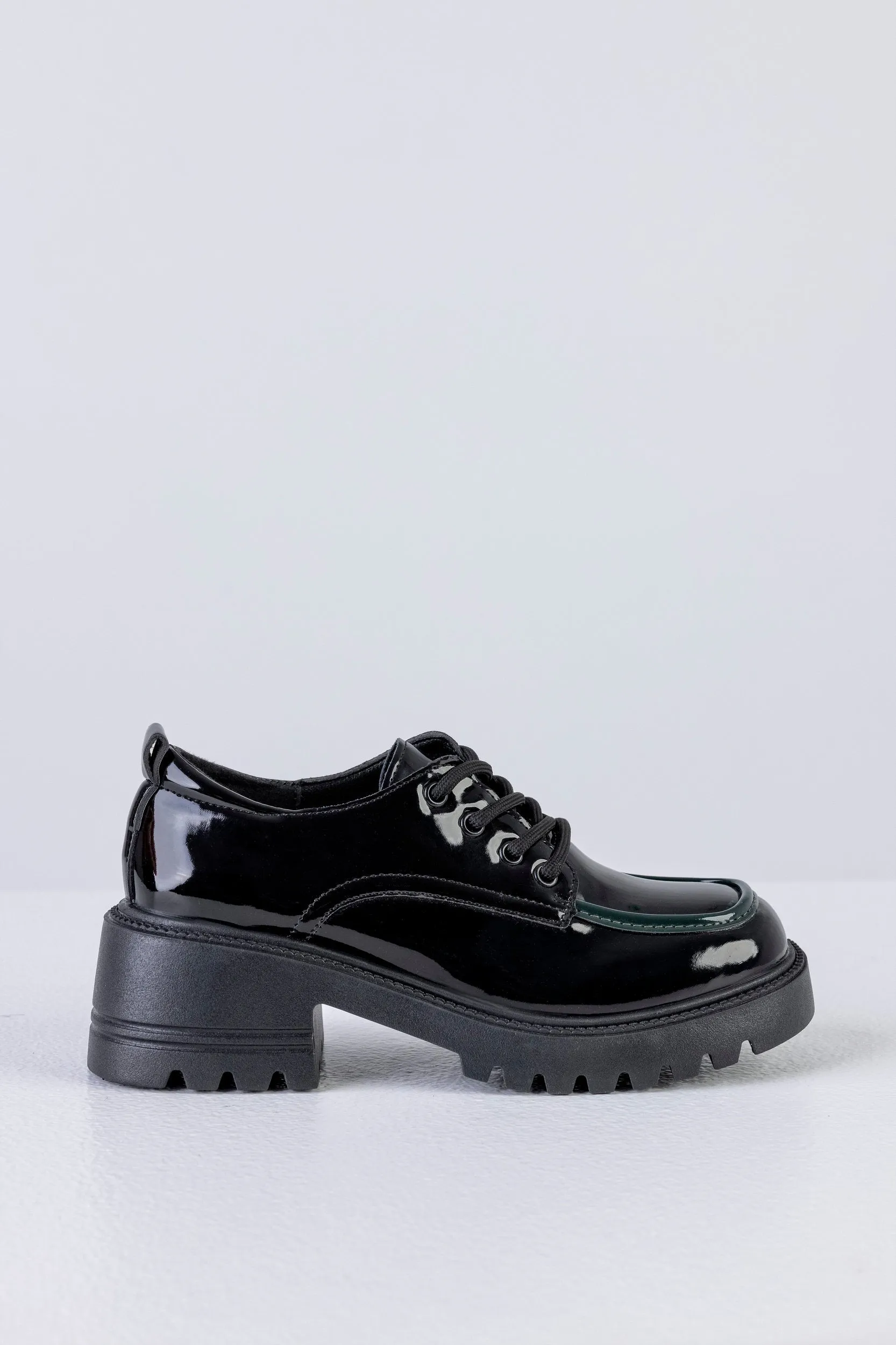 Lace-up, chunky sole shoes