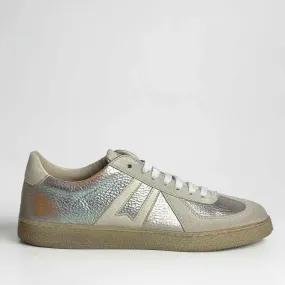 MOMA Vintage Lux Sneaker