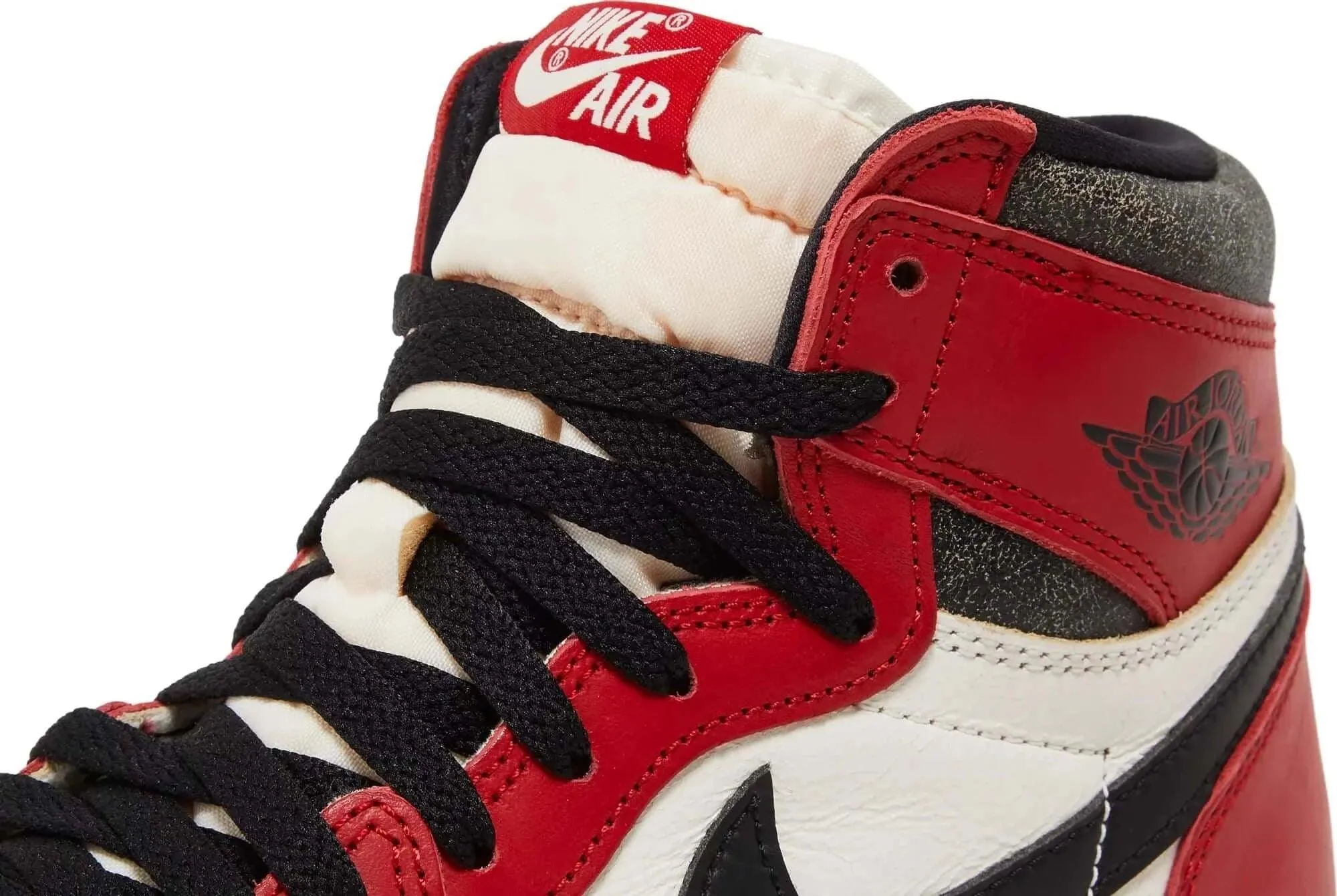 Nike Air Jordan 1 Retro High OG 'Chicago Lost & Found'