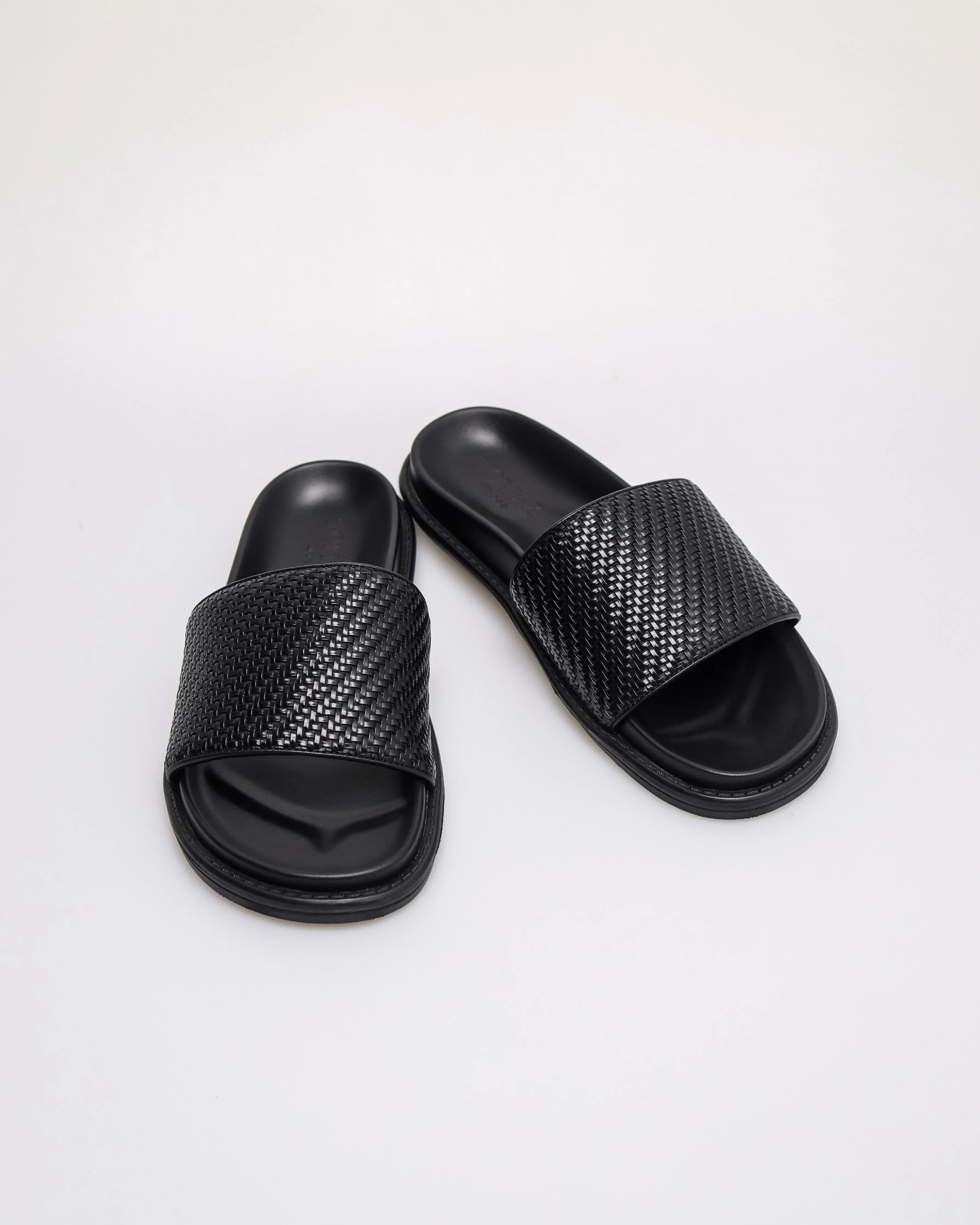 Tomaz C683 Men's Woven Sandals