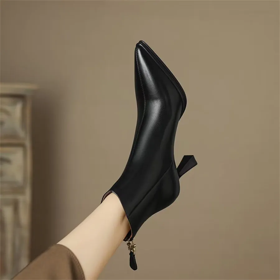 Zephyrique Silvareign Office Booties