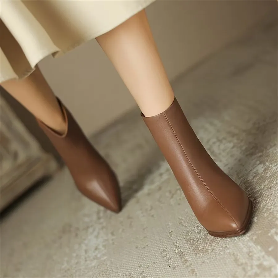 Zephyrique Silvareign Office Booties