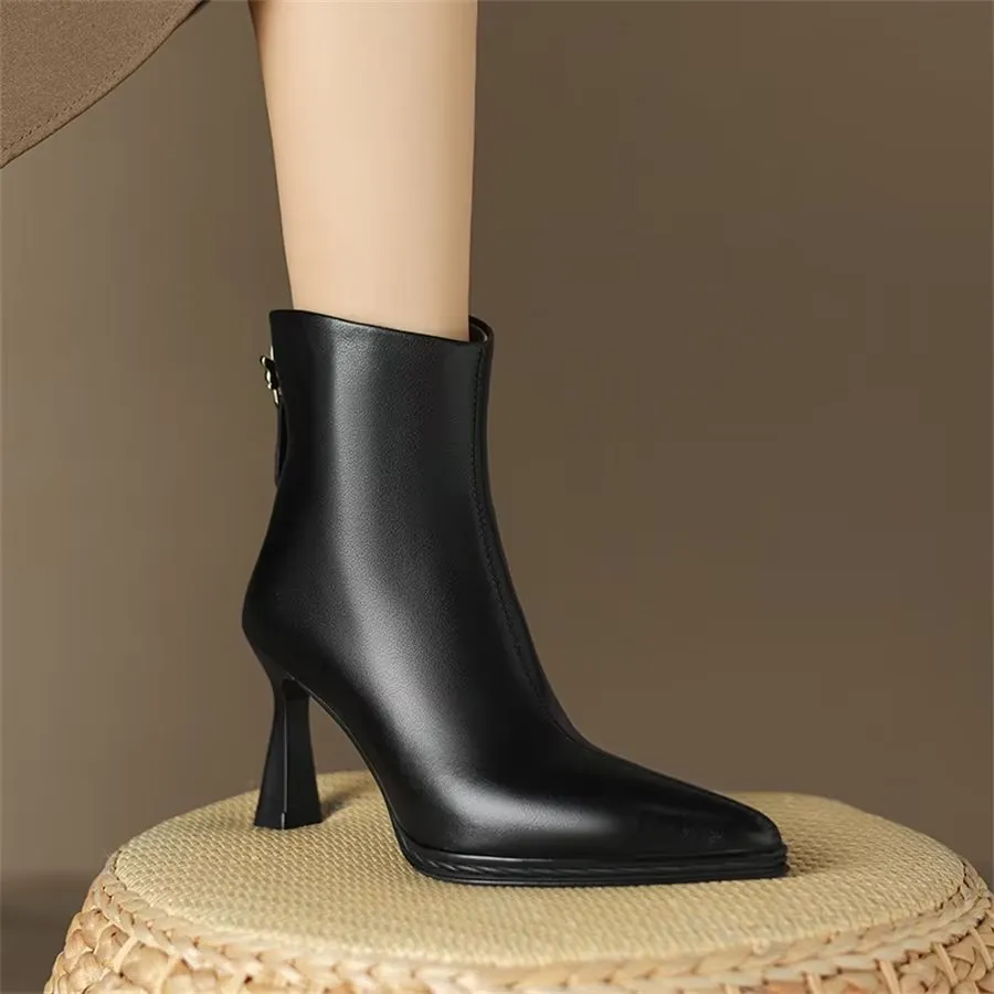 Zephyrique Silvareign Office Booties